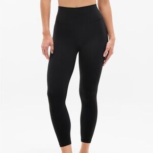 Athleta Transcend legging 7/8 in size MP color blk